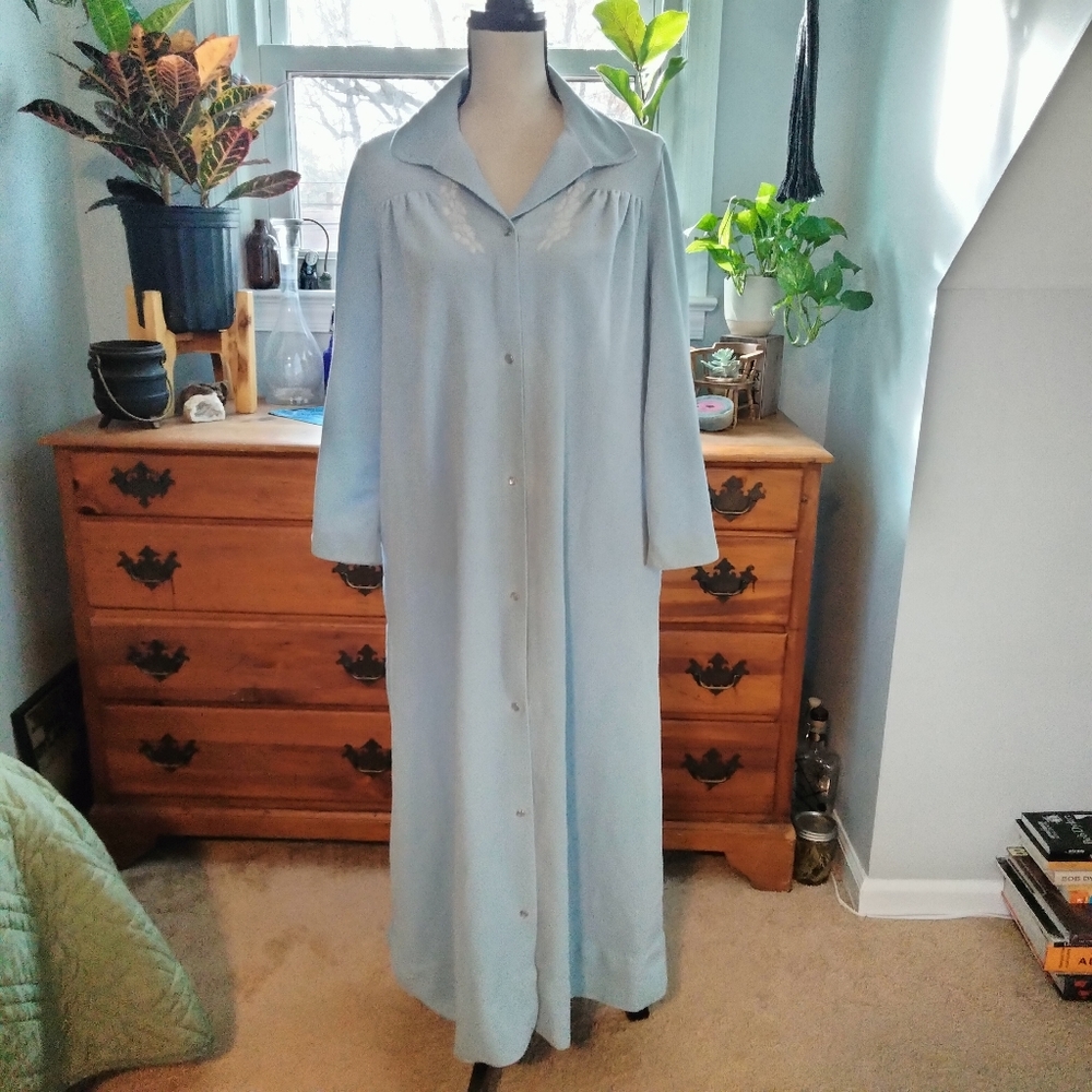 Vintage Vanity Fair Baby Blue Fleece Like Sleep Jacket Sleep Coat Nightgown M